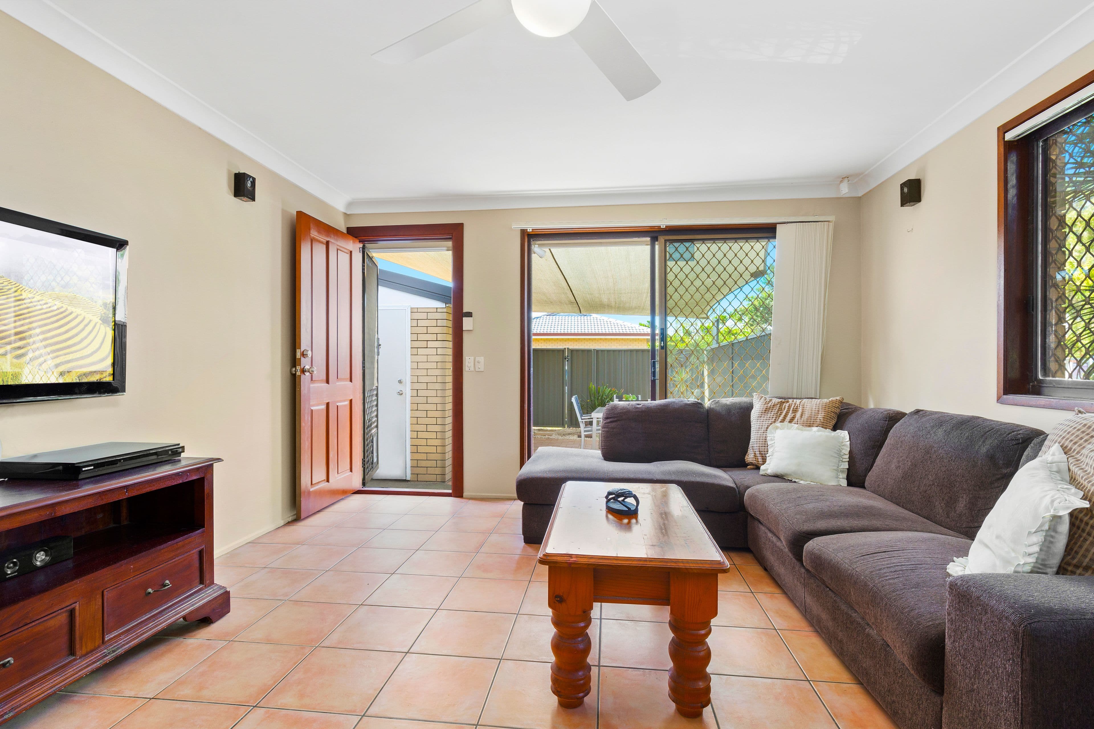 123 Sunshine Boulevard, Mermaid Waters QLD 4218, Mermaid Waters - Thumbnail 2