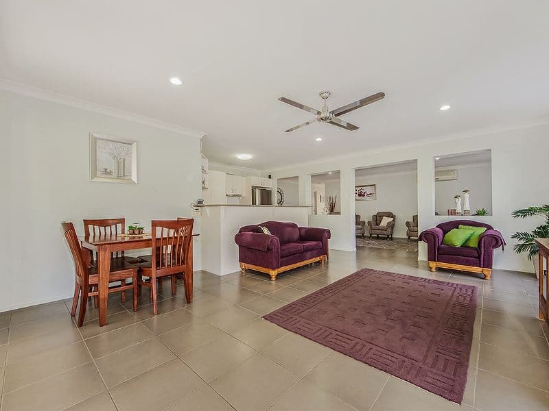 30 Freestone Drive, UPPER COOMERA QLD 4209, Upper Coomera - Thumbnail 3