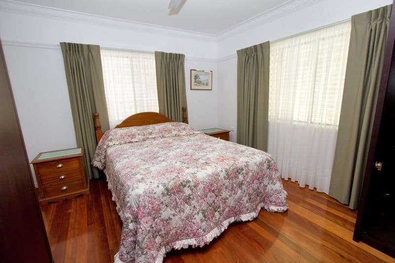 37 Menin Road, CORINDA QLD 4075, Corinda - Thumbnail 5