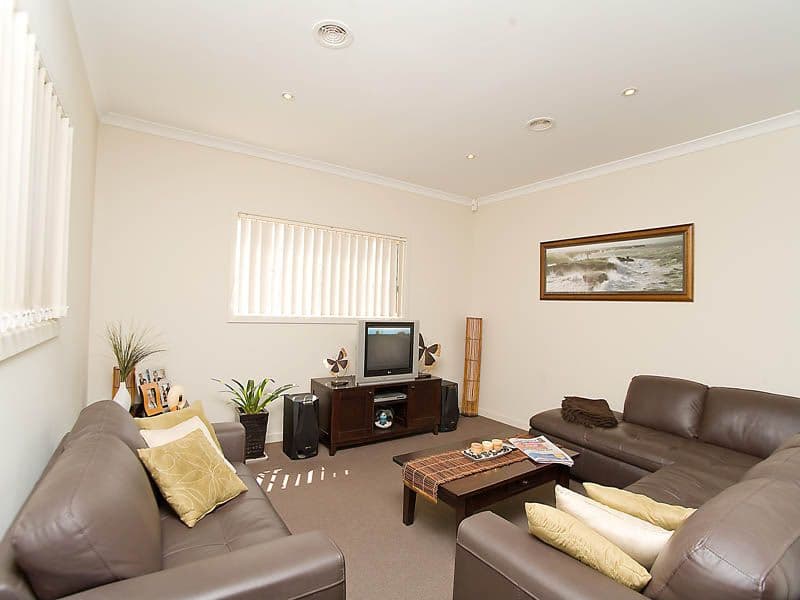 25 The Garlands, CRAIGIEBURN VIC 3064, Craigieburn - Thumbnail 2