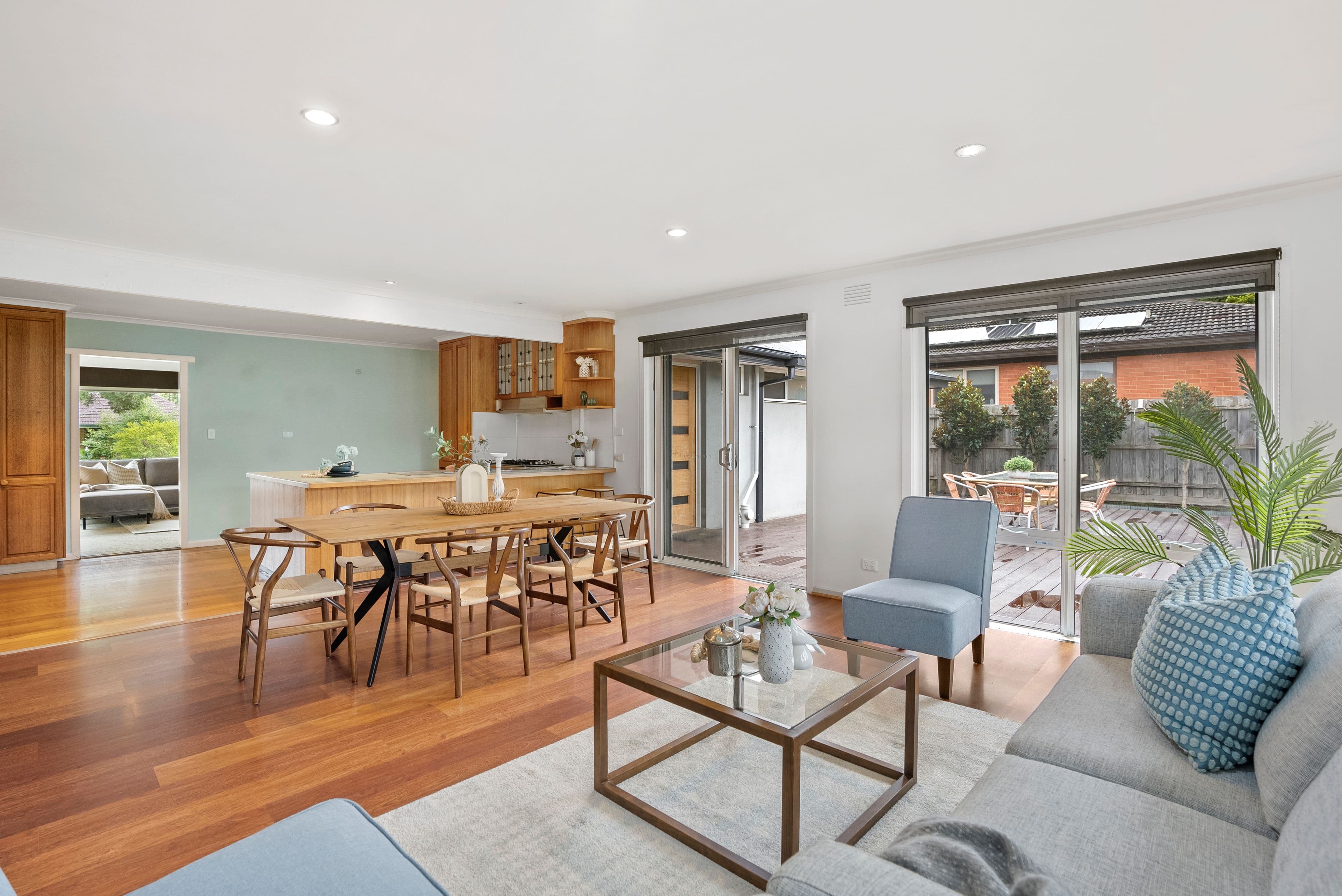 8 Rickards Avenue, Knoxfield VIC 3180, Knoxfield - Thumbnail 2