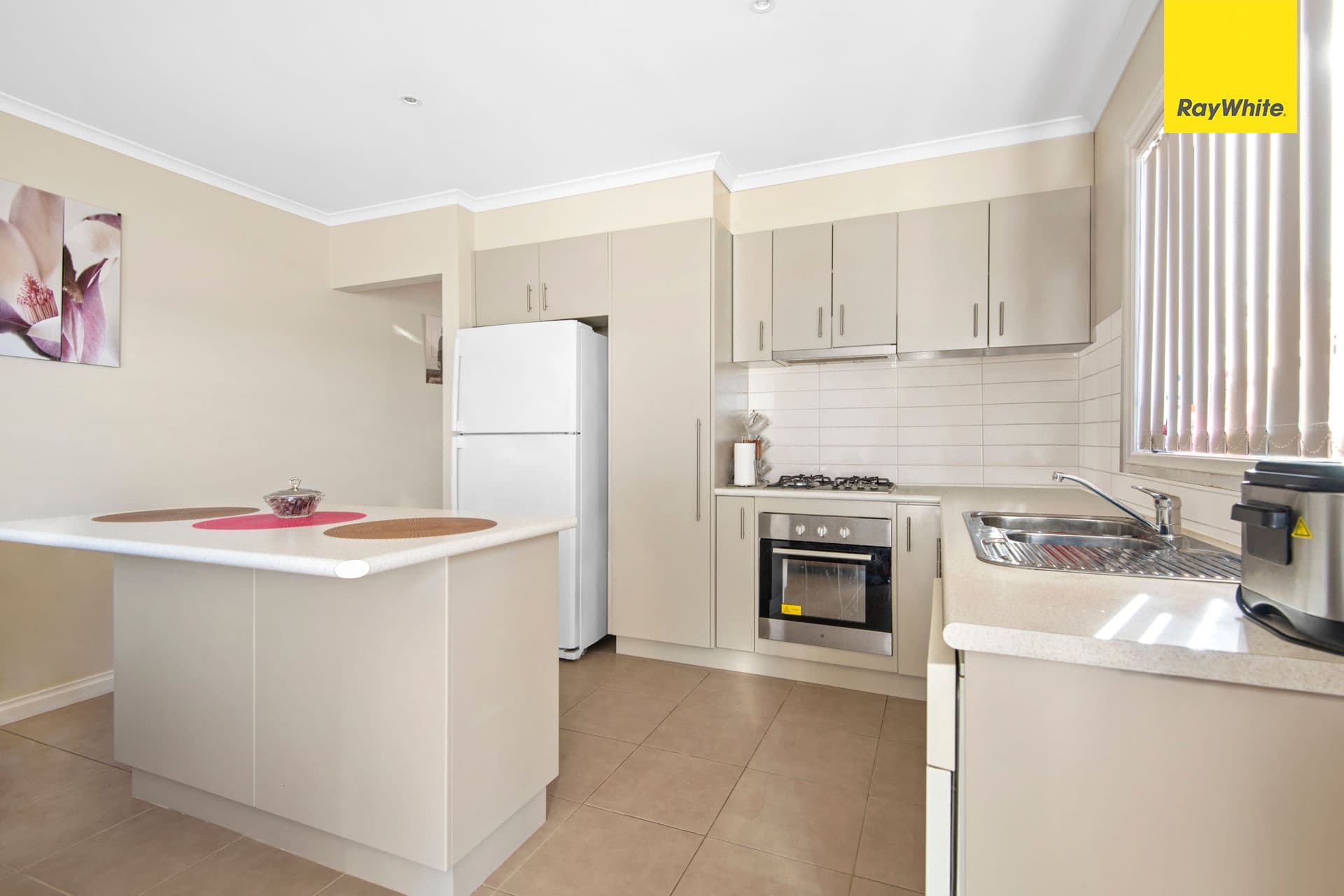 3 Austin Place, Melton South VIC 3338, Melton South - Thumbnail 7