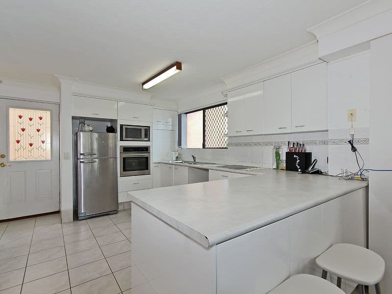 9 Jodie Court, MERMAID WATERS QLD 4218, Mermaid Waters - Thumbnail 2