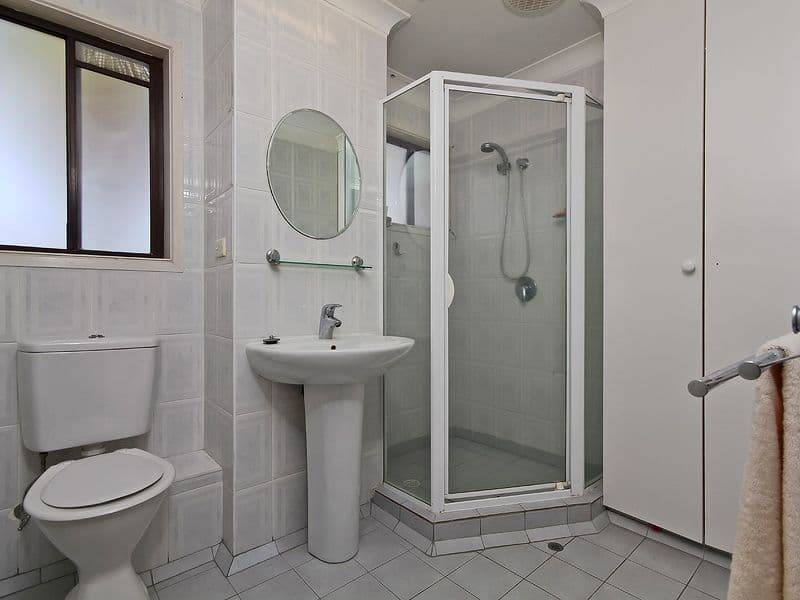 9 Jodie Court, MERMAID WATERS QLD 4218, Mermaid Waters - Thumbnail 4