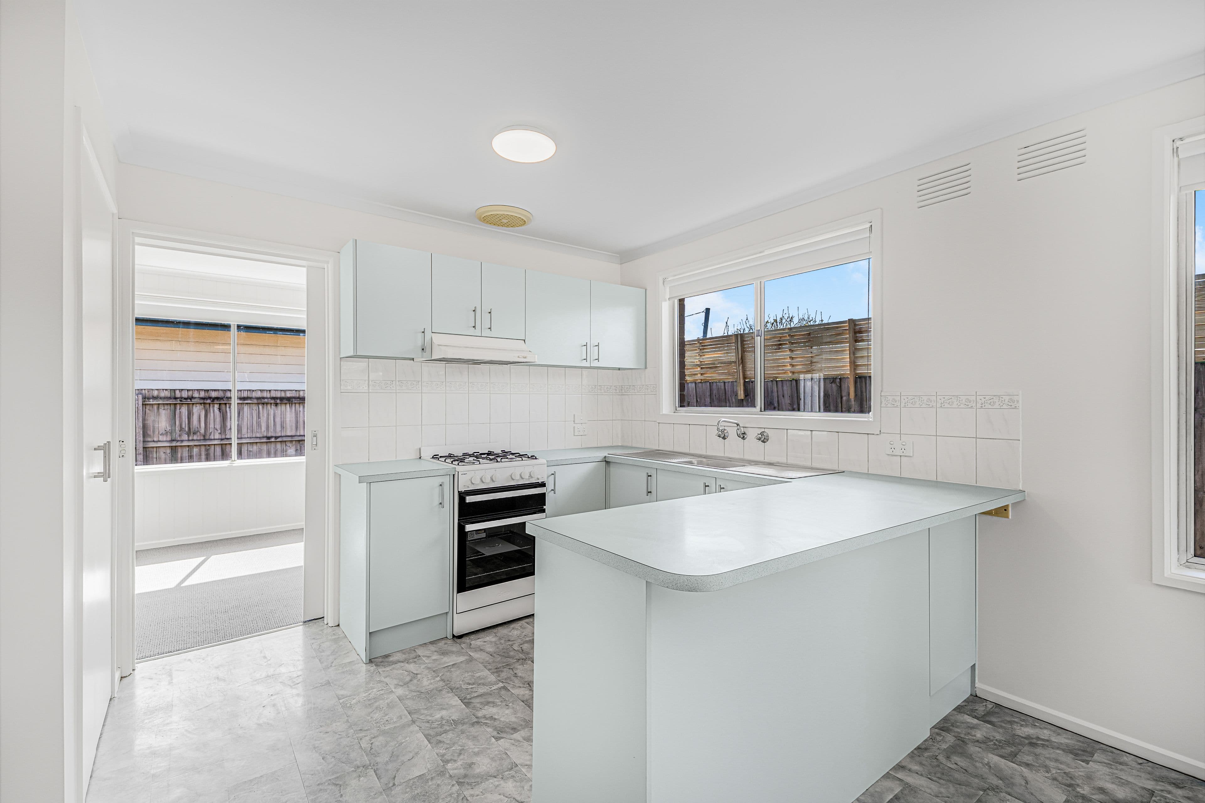 4 Swan Street, Tooradin VIC 3980, Tooradin - Thumbnail 5