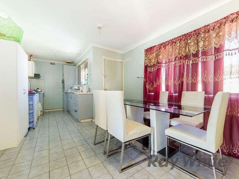 4 Yarram Court, Kings Park VIC 3021, Kings Park - Thumbnail 3