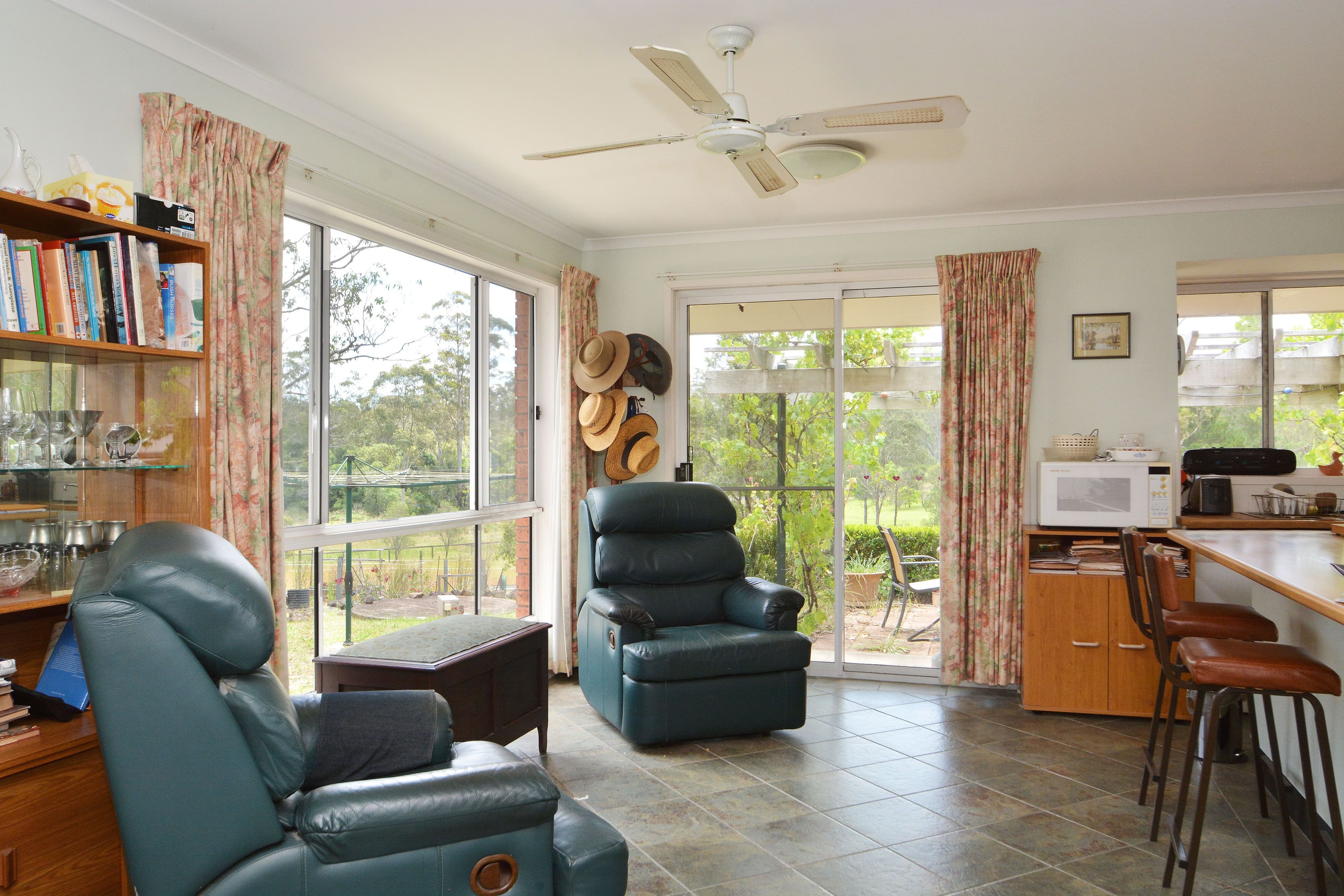 98 Gaggin Street, Clarence Town - Thumbnail 3