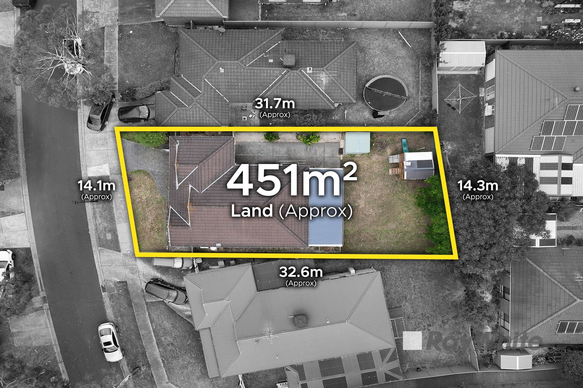 15 Houndsforth Street, Cranbourne East VIC 3977, Cranbourne East - Thumbnail 2