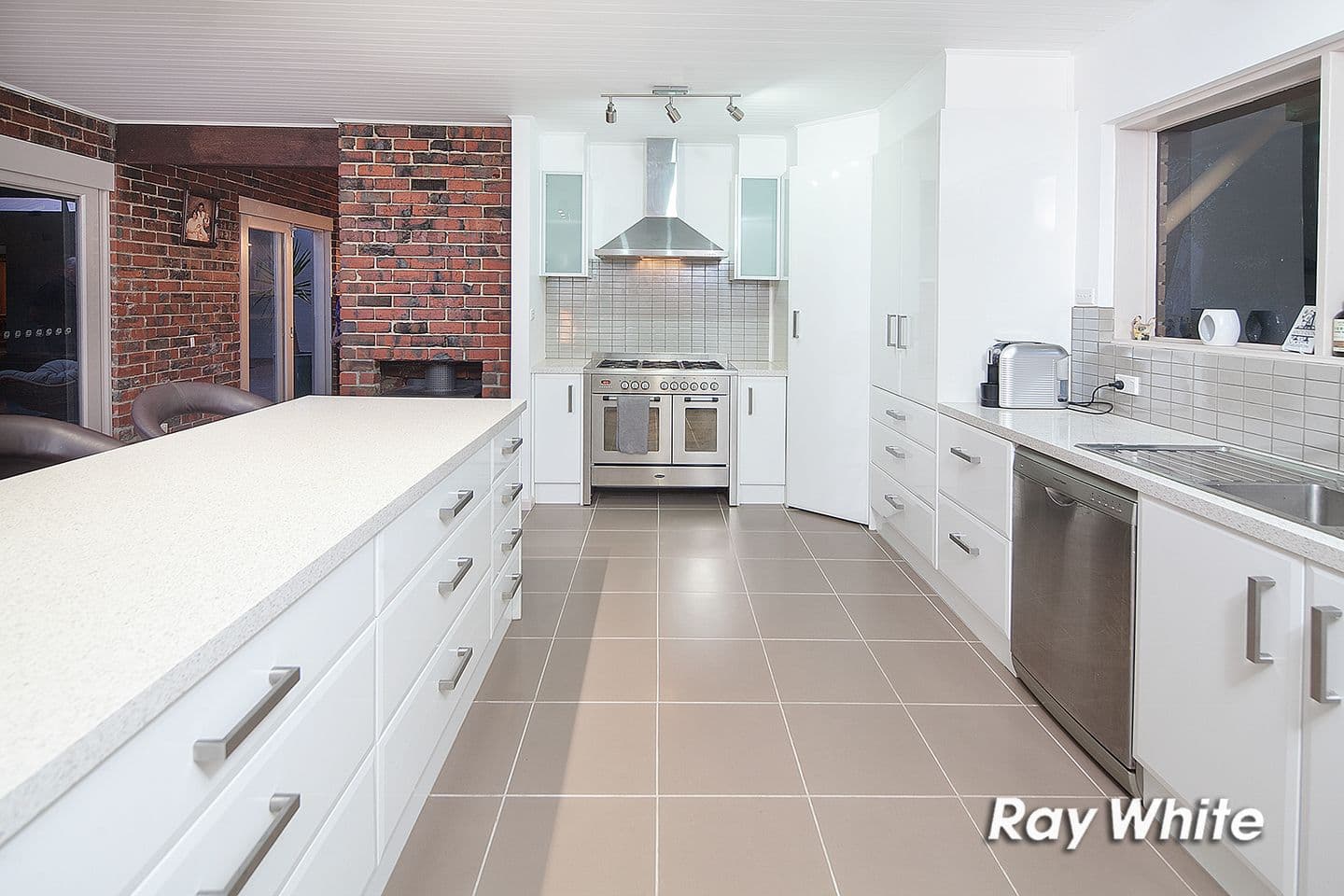 29 Grassmere Road, Langwarrin VIC 3910, Langwarrin - Thumbnail 5