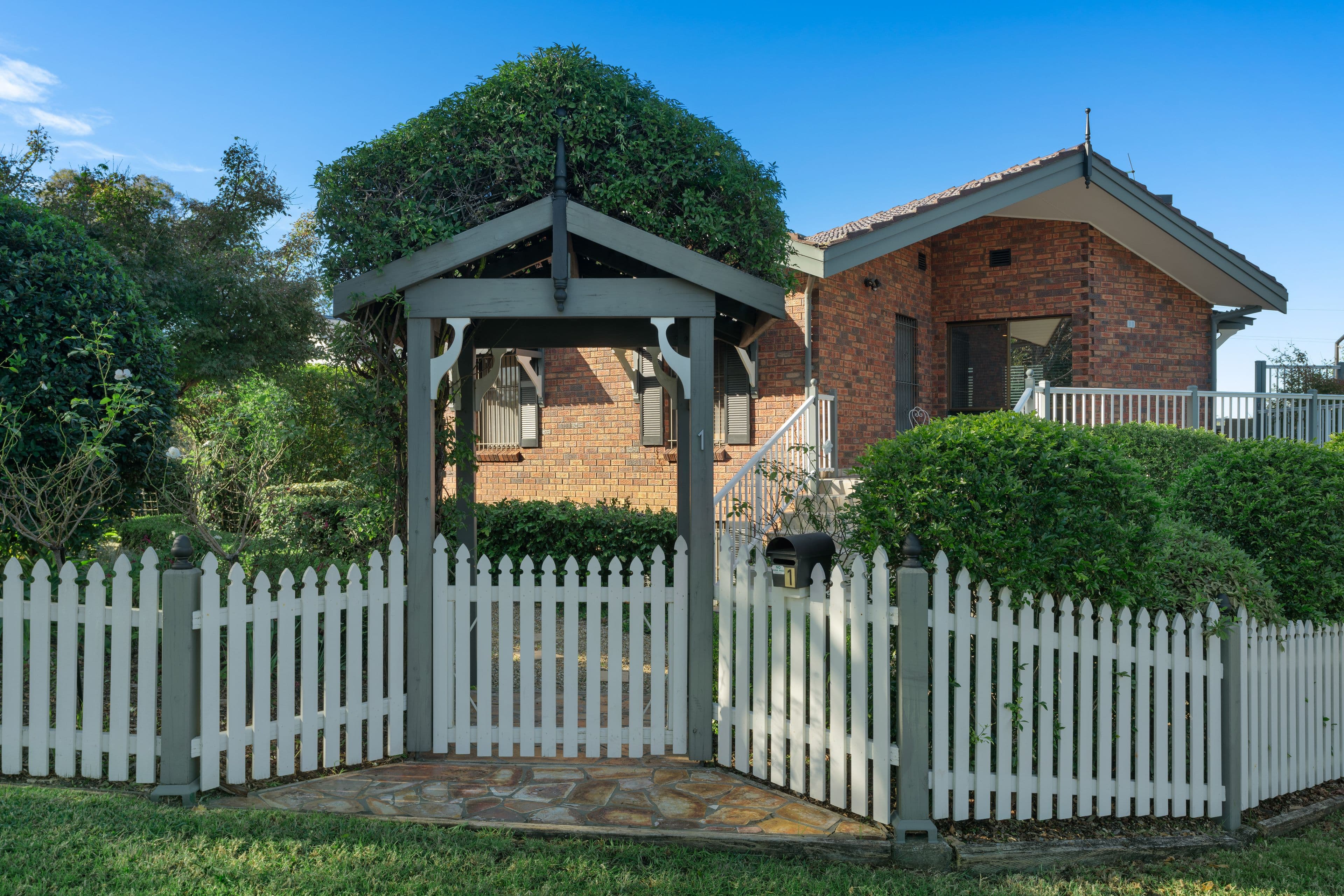 1 Byrne Street, Lapstone NSW 2773, Lapstone - Image 1