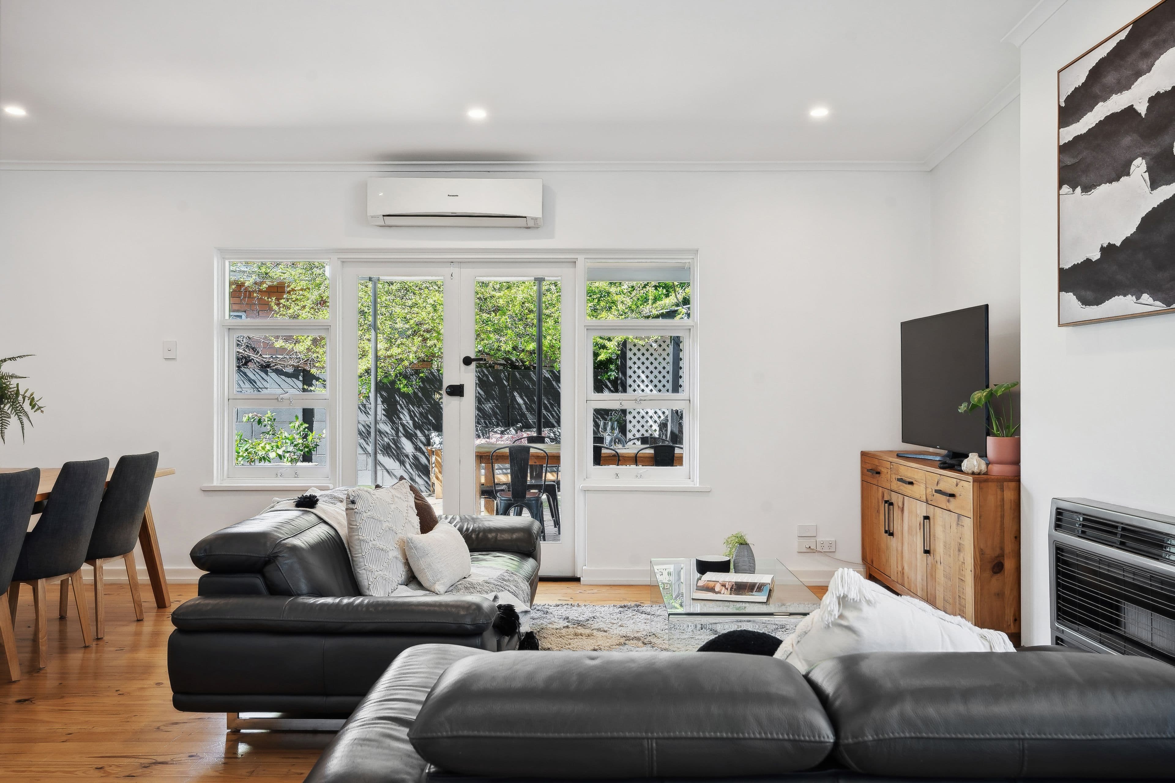 14 Avalon Road, Marion SA 5043, Marion - Thumbnail 2