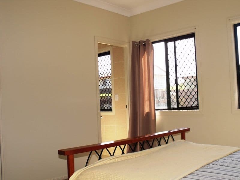 8 Phoenix Street, RUSSELL ISLAND QLD 4184, Russell Island - Thumbnail 8