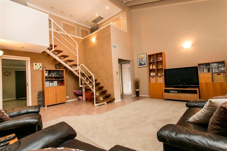 41 Kenilworth Crescent, CRANEBROOK NSW 2749, Cranebrook - Thumbnail 2