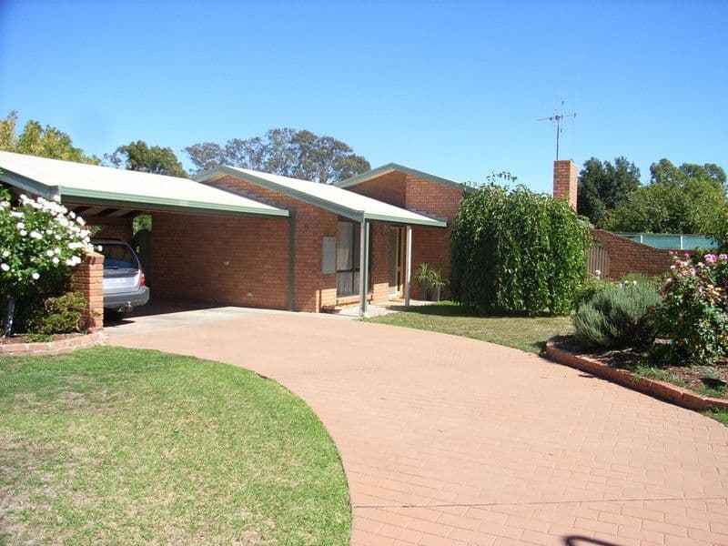 8 Walgett Court, Echuca VIC 3564, Echuca - Image 1