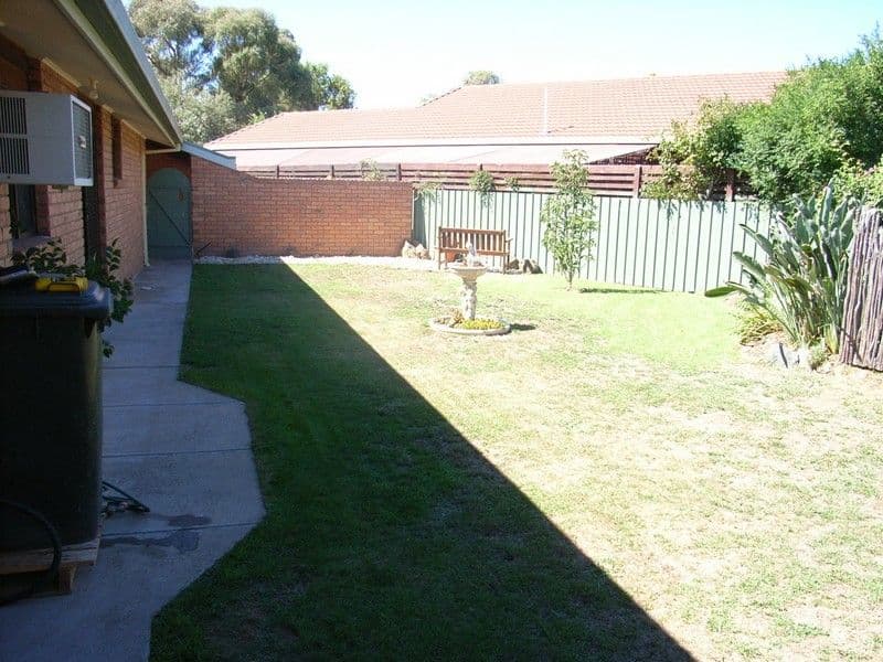 8 Walgett Court, Echuca VIC 3564, Echuca - Thumbnail 5