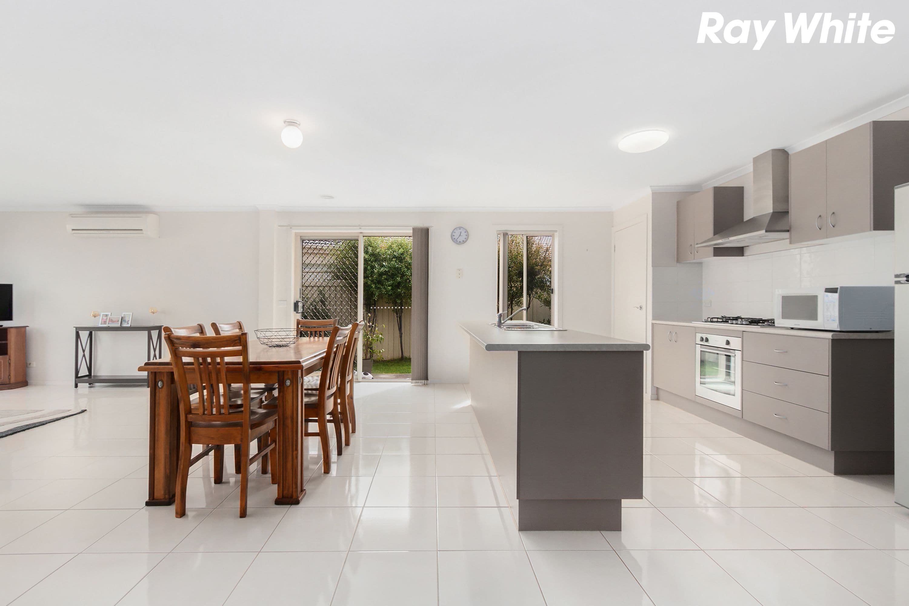 75 Bluehills Boulevard, Pakenham VIC 3810, Pakenham - Thumbnail 7