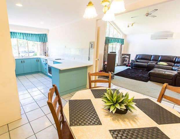 58 Fernleigh Avenue, ANDERGROVE QLD 4740, Andergrove - Thumbnail 2