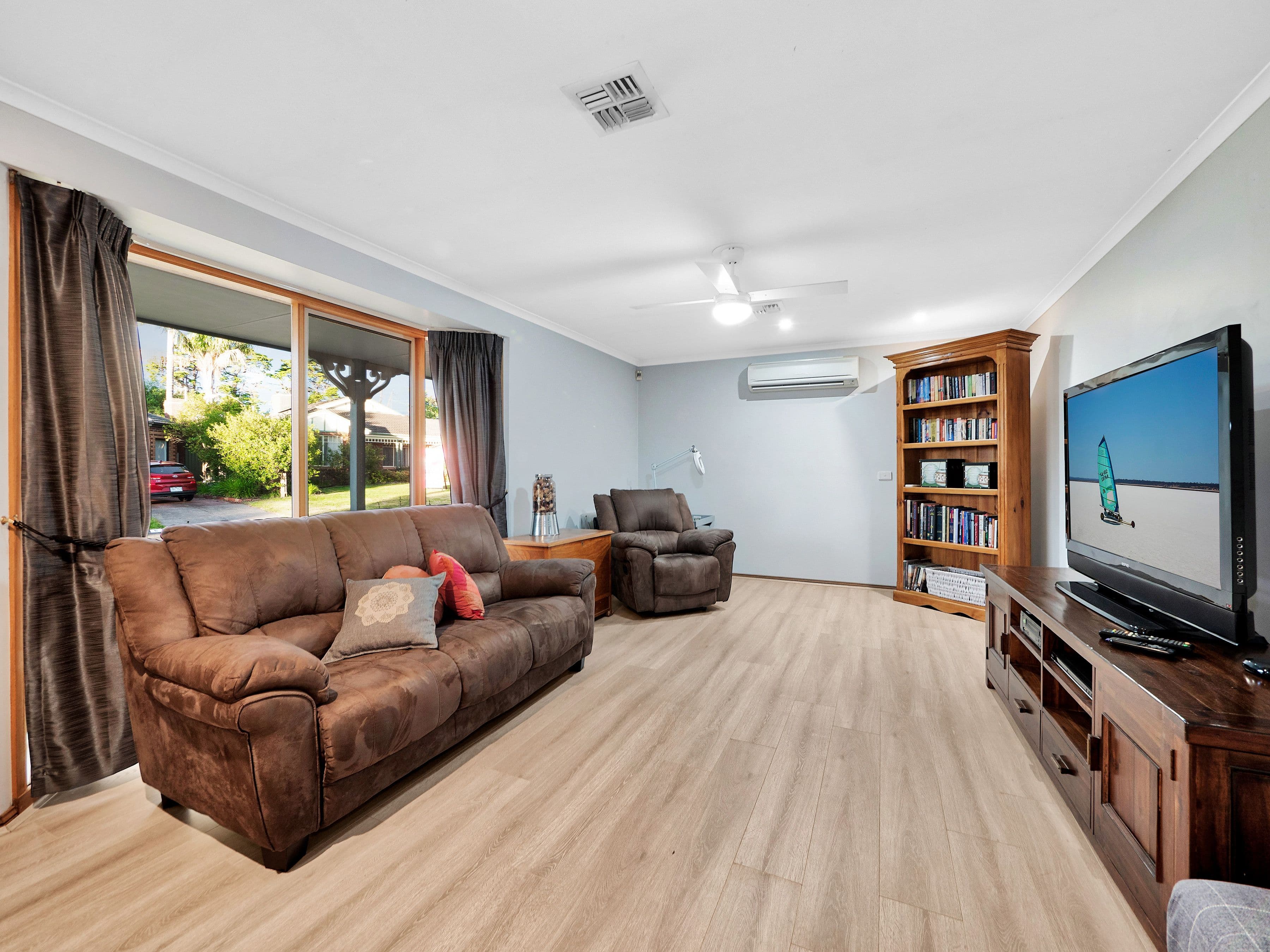 99 Lawless Drive, Cranbourne North VIC 3977, Cranbourne North - Thumbnail 4