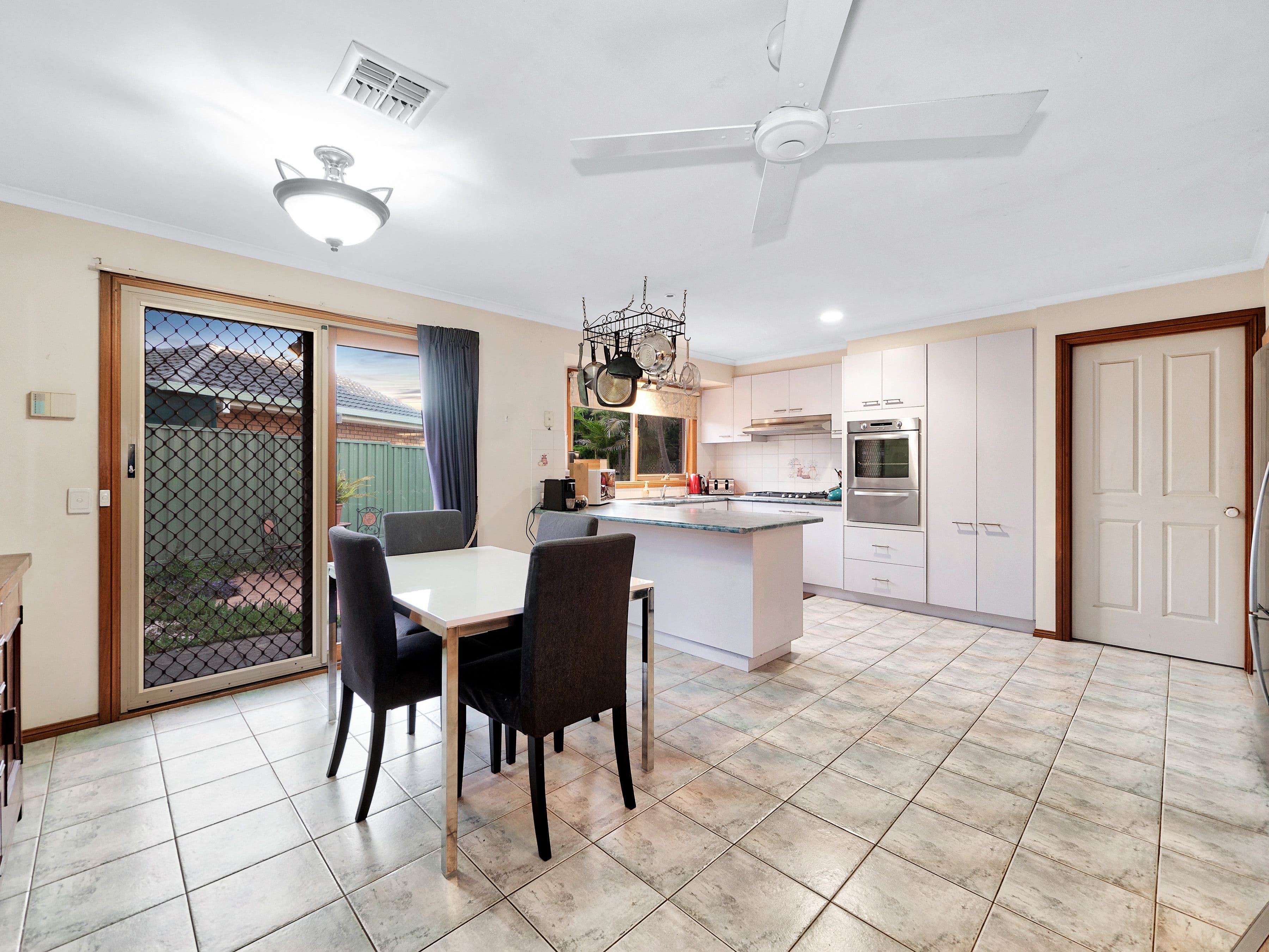 99 Lawless Drive, Cranbourne North VIC 3977, Cranbourne North - Thumbnail 6