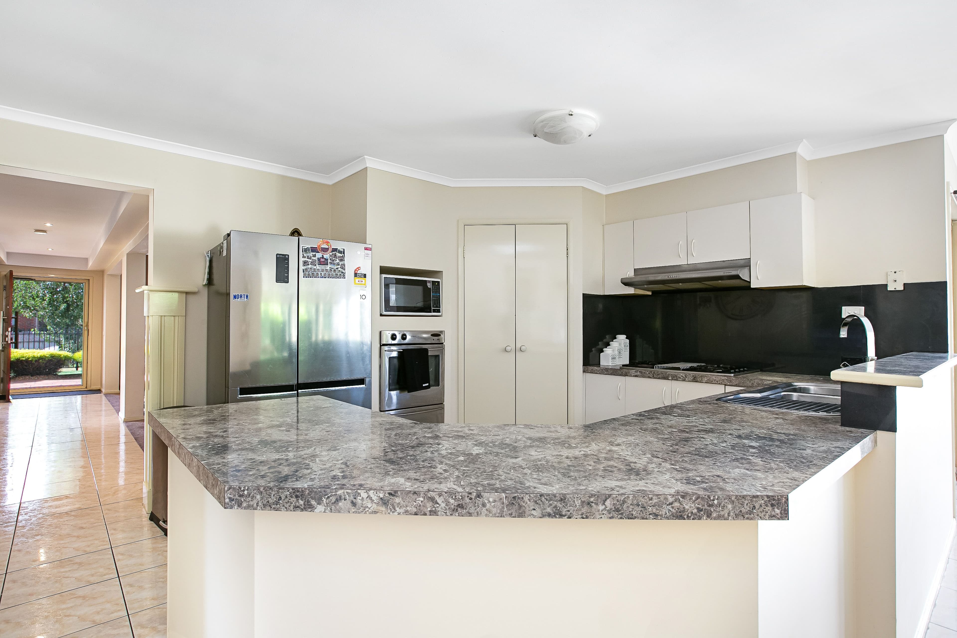 11 Jane Avenue, St Albans VIC 3021, St Albans - Thumbnail 3