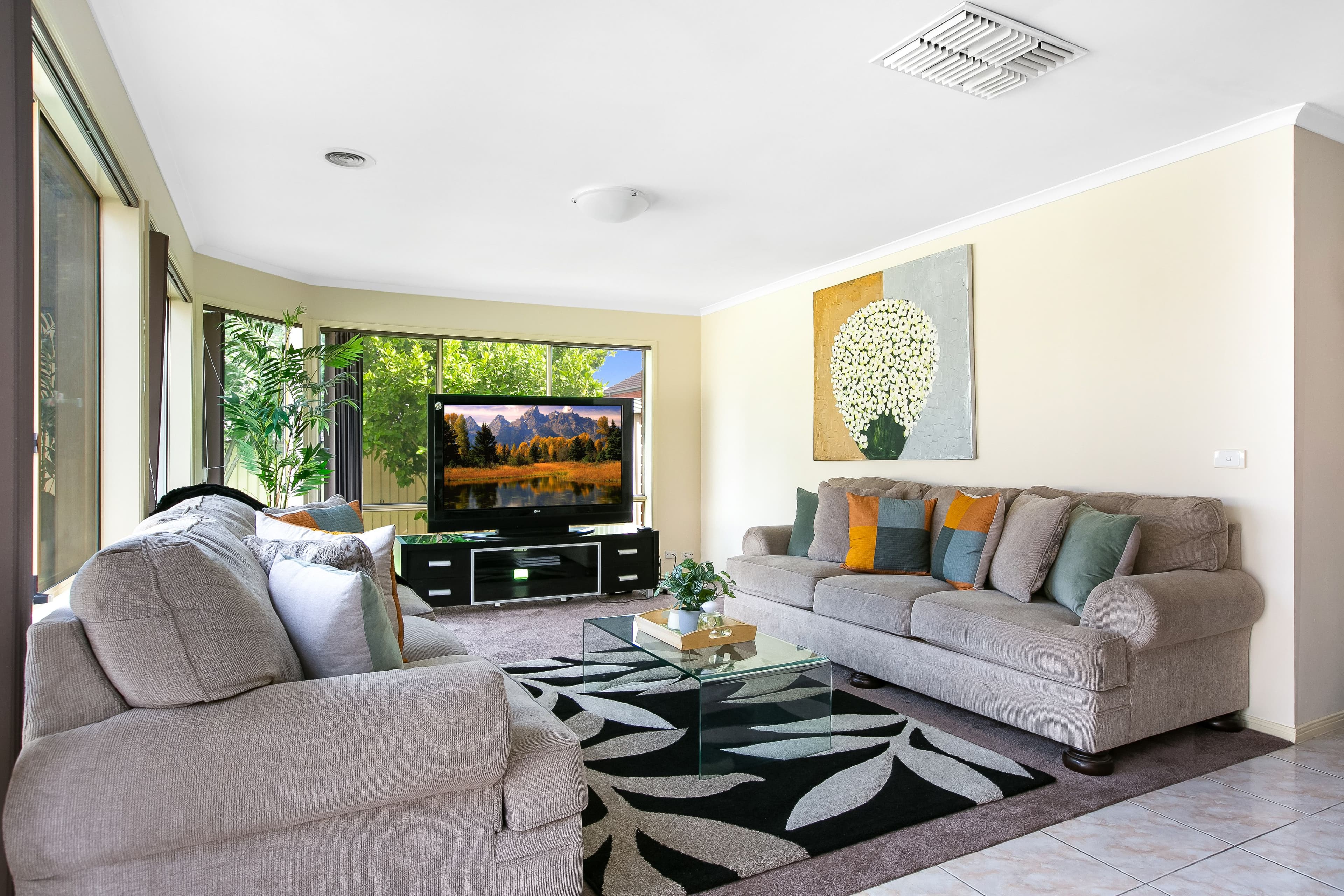 11 Jane Avenue, St Albans VIC 3021, St Albans - Thumbnail 6