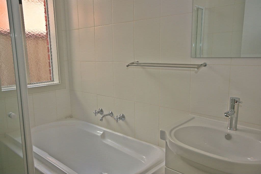 9 Ruth Street, ST ALBANS VIC 3021, St Albans - Thumbnail 4