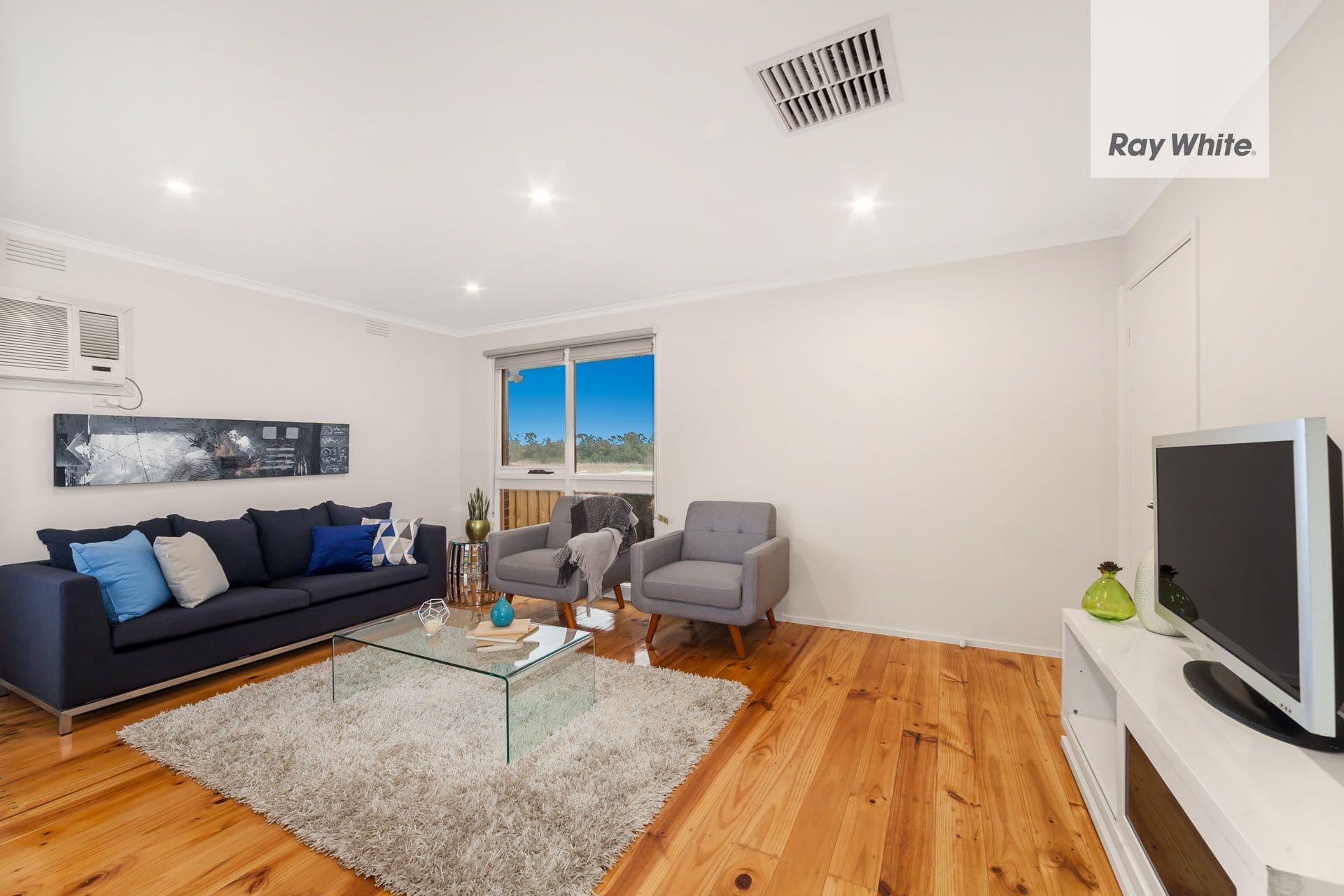 152 Greenhills Road, Bundoora VIC 3083, Bundoora - Thumbnail 2