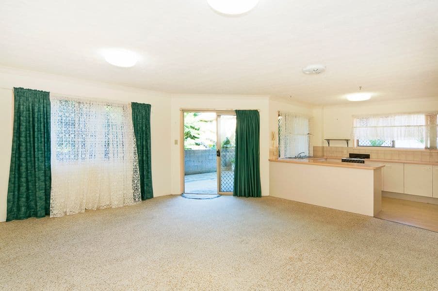 90 Kennedy Drive, TWEED HEADS WEST NSW 2485, Tweed Heads West - Thumbnail 4