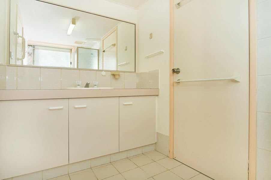 90 Kennedy Drive, TWEED HEADS WEST NSW 2485, Tweed Heads West - Thumbnail 8