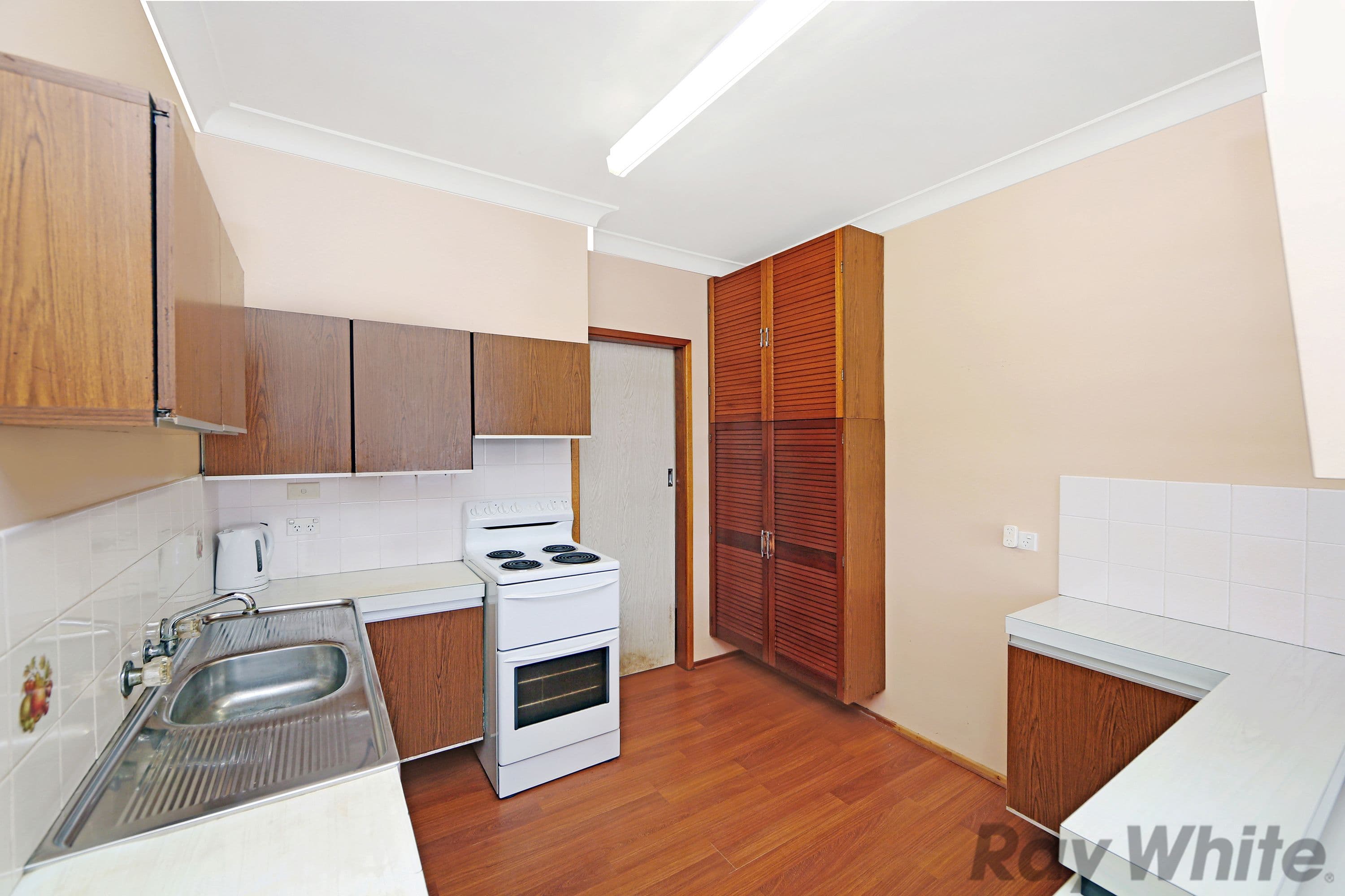 17 Kewalo Avenue, Budgewoi - Thumbnail 2