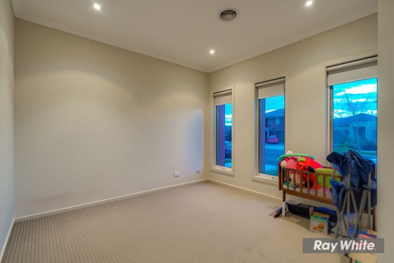 105 Crossway Avenue, Tarneit VIC 3029, Tarneit - Thumbnail 2