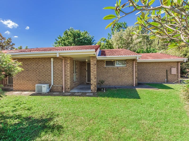 4 Pinecrest Court, Oxenford QLD 4210, Oxenford - Thumbnail 2