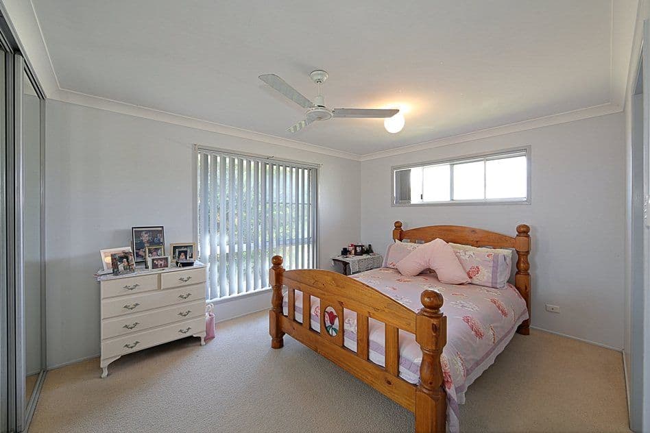 11 Shoreline Crescent, BARGARA QLD 4670, Bargara - Thumbnail 5