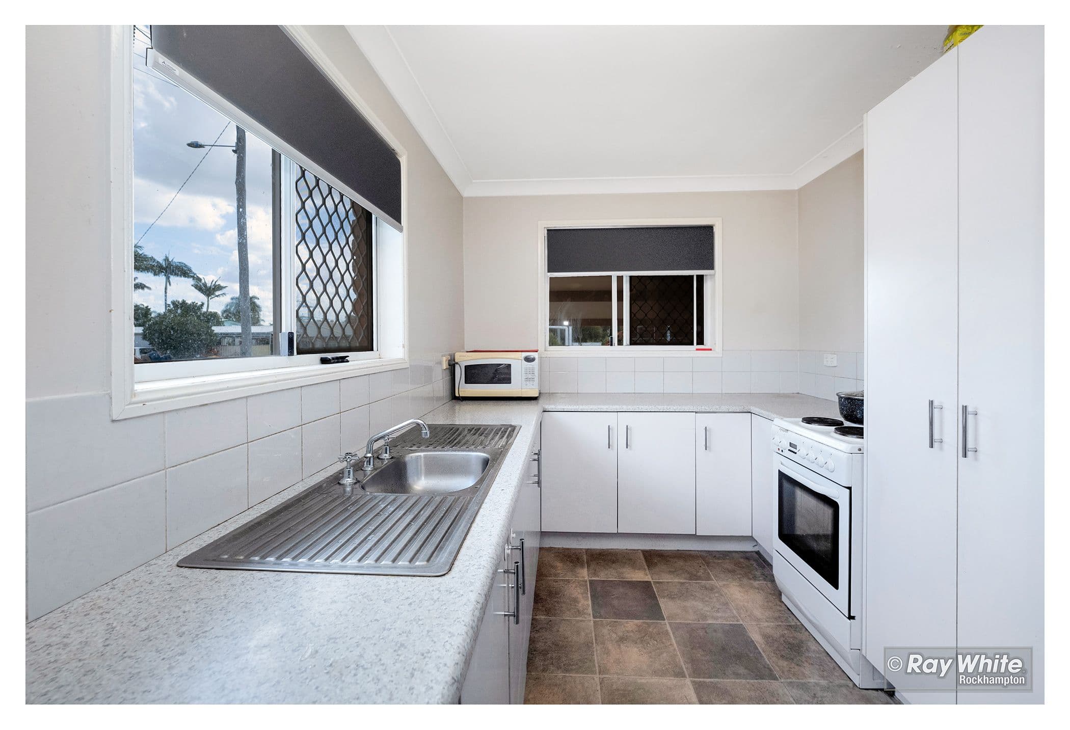 45 Denning Street, PARK AVENUE QLD 4701, Park Avenue - Thumbnail 4