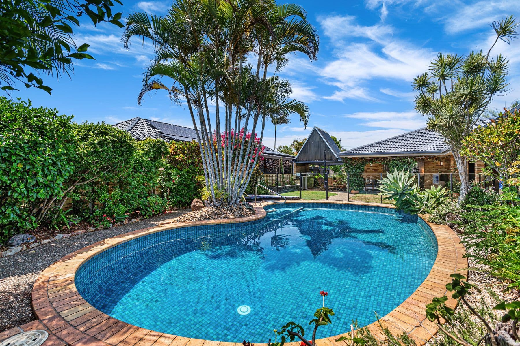 10 Gladiolus Court, Hollywell QLD 4216, Hollywell - Image 1