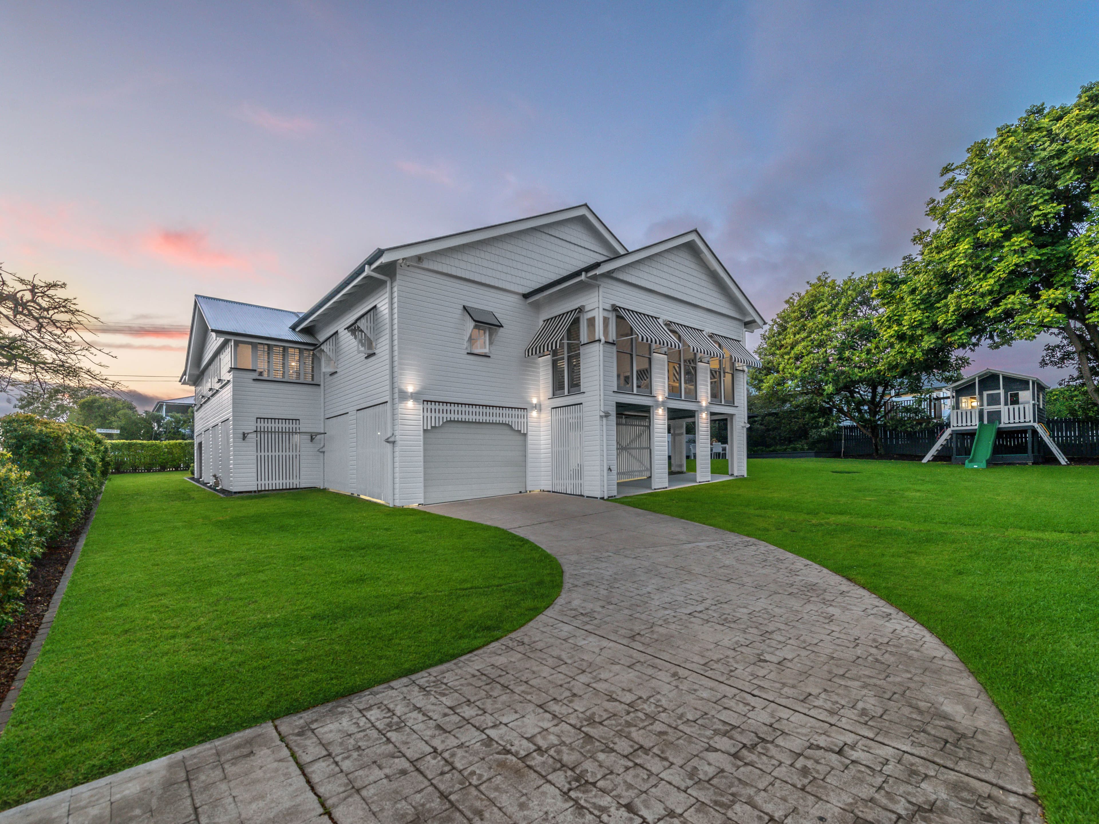24 Blackheath Avenue, Hawthorne QLD 4171, Hawthorne - Thumbnail 2