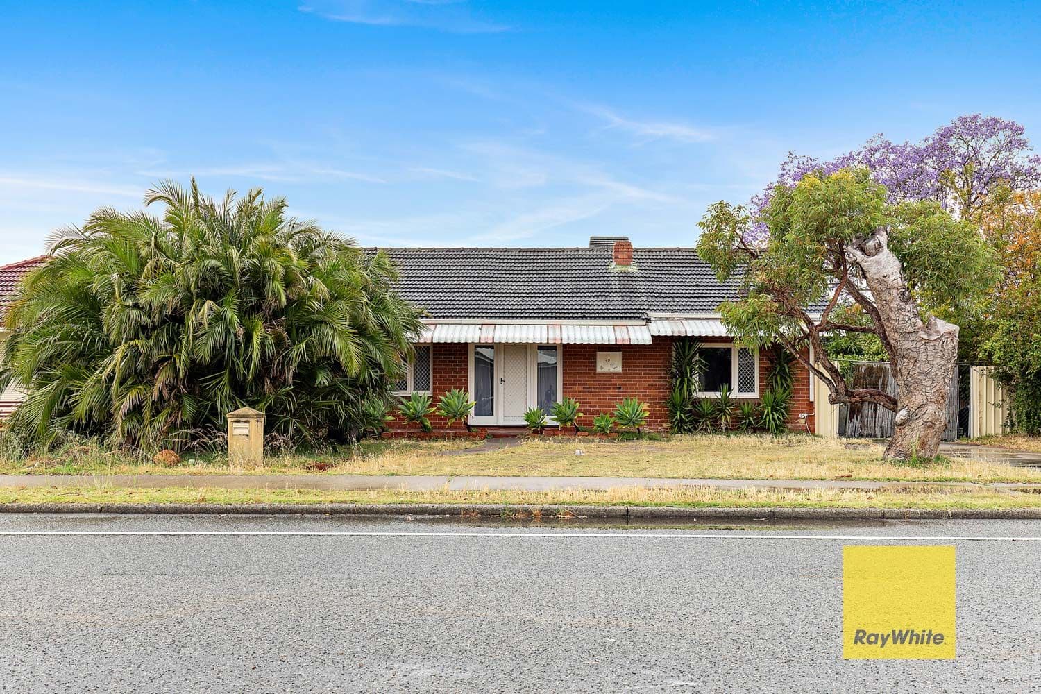 40 Martindale Avenue, Thornlie WA 6108, Thornlie - Image 1