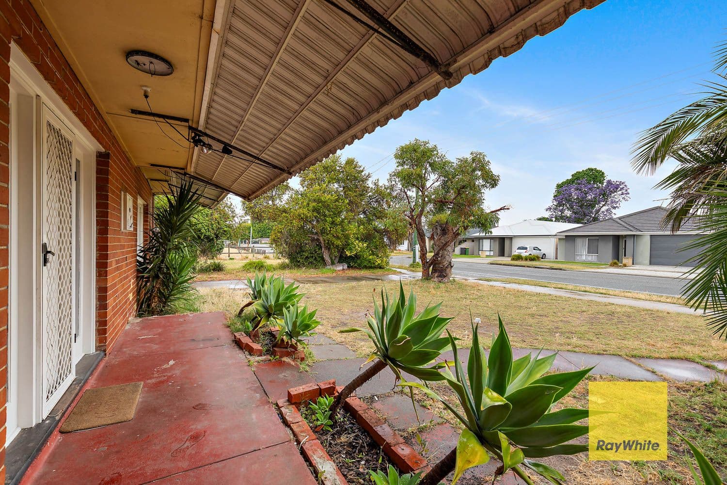 40 Martindale Avenue, Thornlie WA 6108, Thornlie - Thumbnail 2