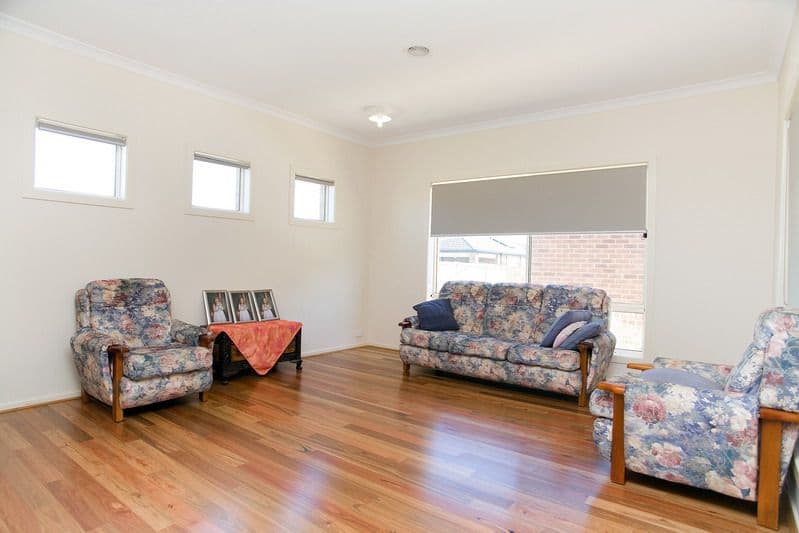 24 Inverloch Street, EPPING VIC 3076, Epping - Thumbnail 7