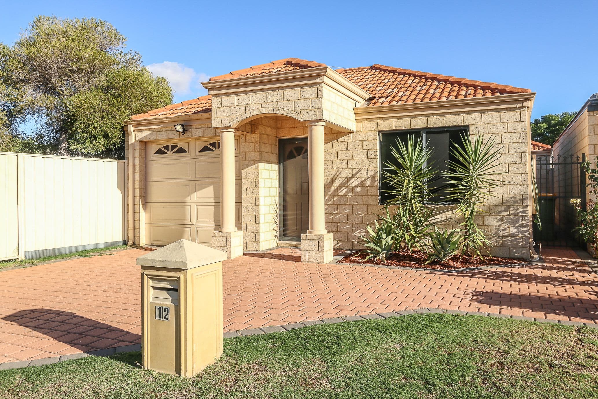 12 Stanbury Crescent, Morley WA 6062, Morley - Thumbnail 2