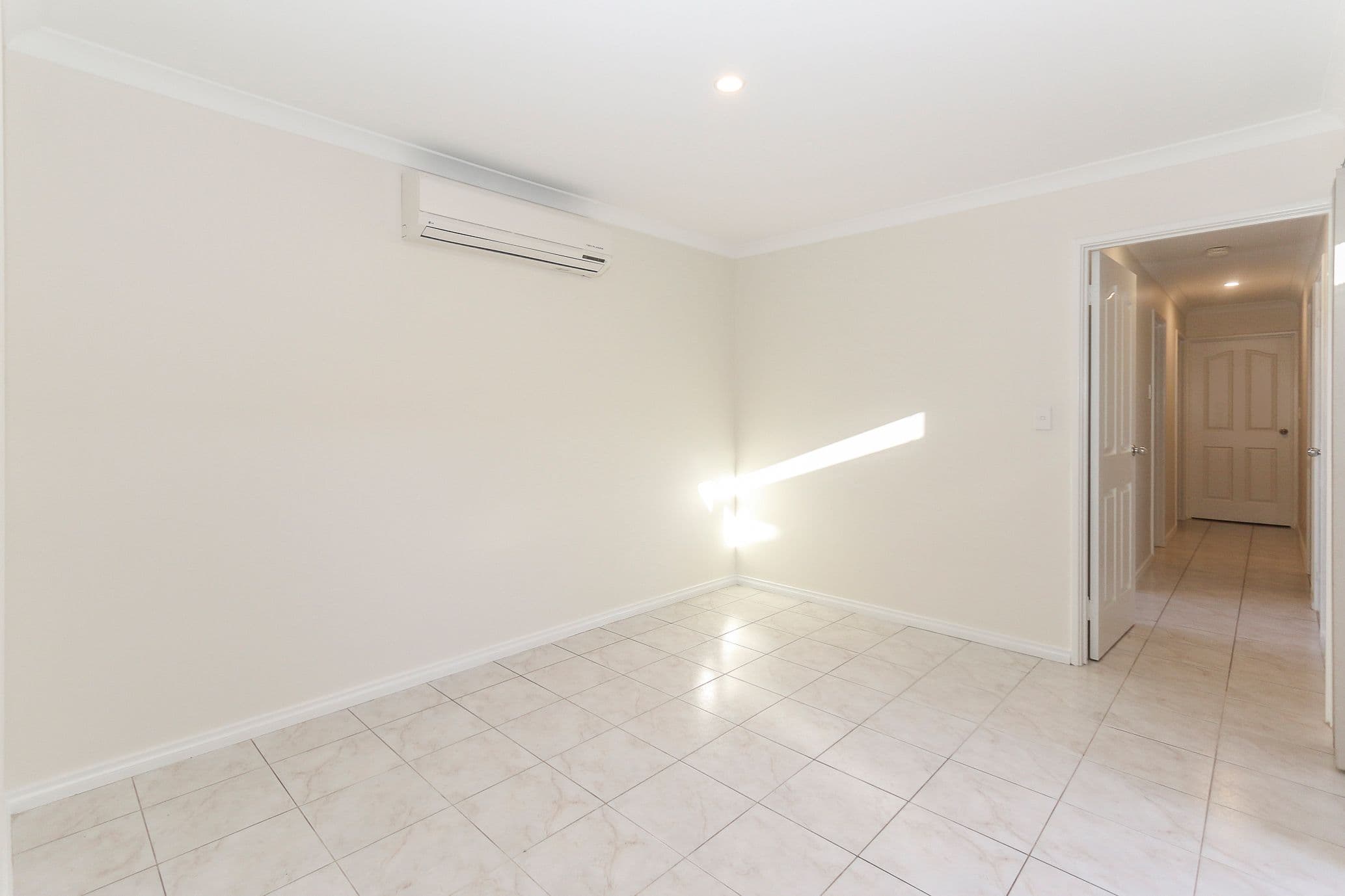 12 Stanbury Crescent, Morley WA 6062, Morley - Thumbnail 8