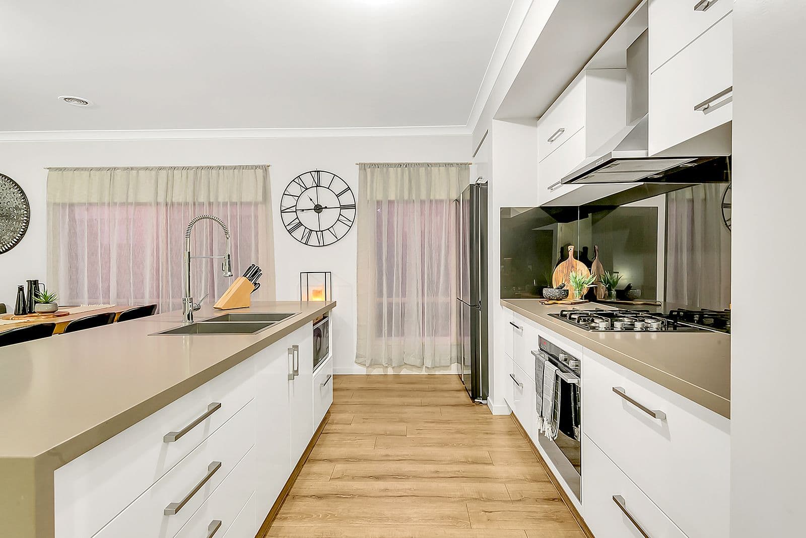 7 Cradle Mountain Drive, Craigieburn VIC 3064, Craigieburn - Thumbnail 4