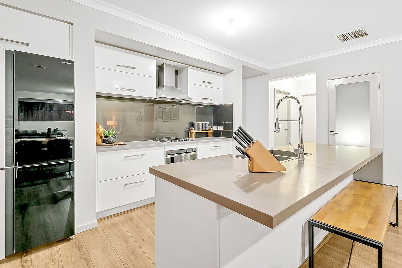 7 Cradle Mountain Drive, Craigieburn VIC 3064, Craigieburn - Thumbnail 5