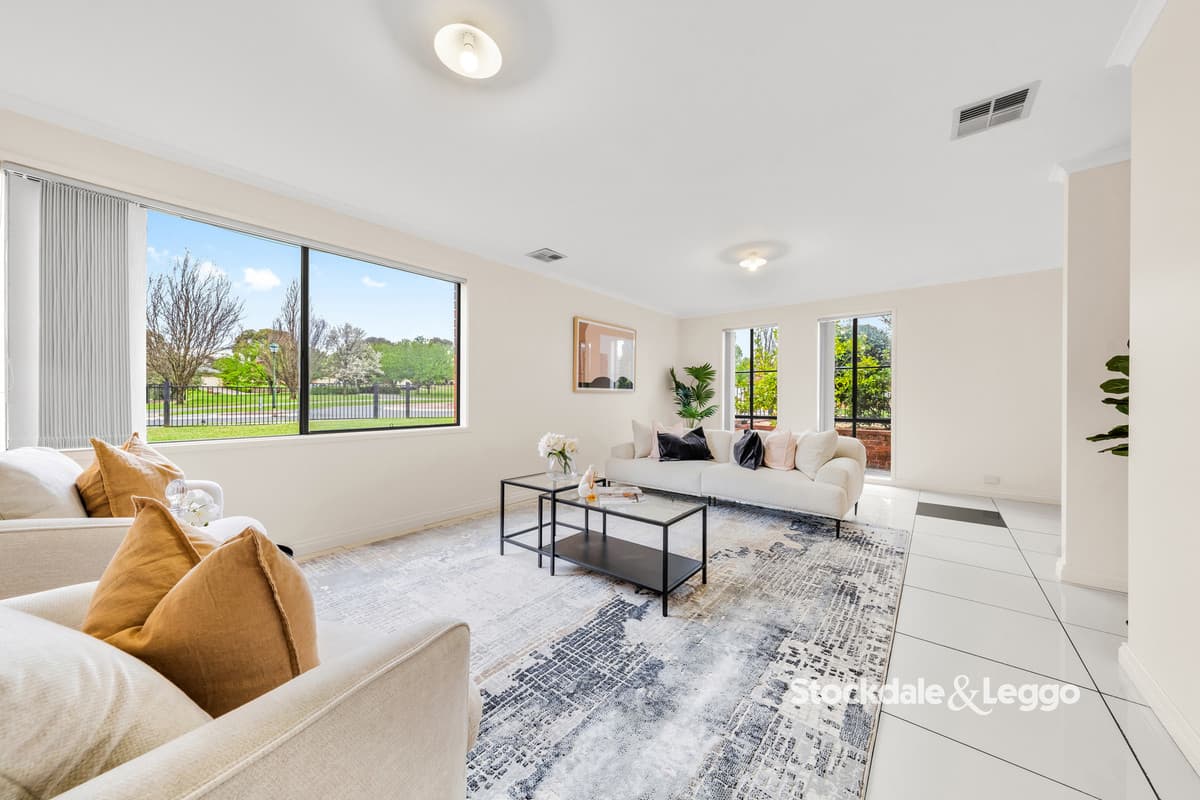 51 Riviera Drive, Berwick VIC 3806, Berwick - Thumbnail 3