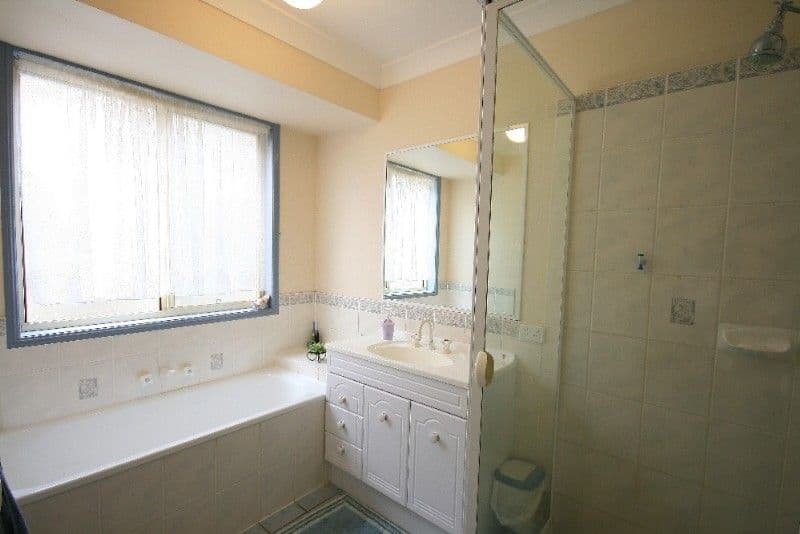 6 Sundar Crescent, TANAH MERAH QLD 4128, Ripley - Thumbnail 8