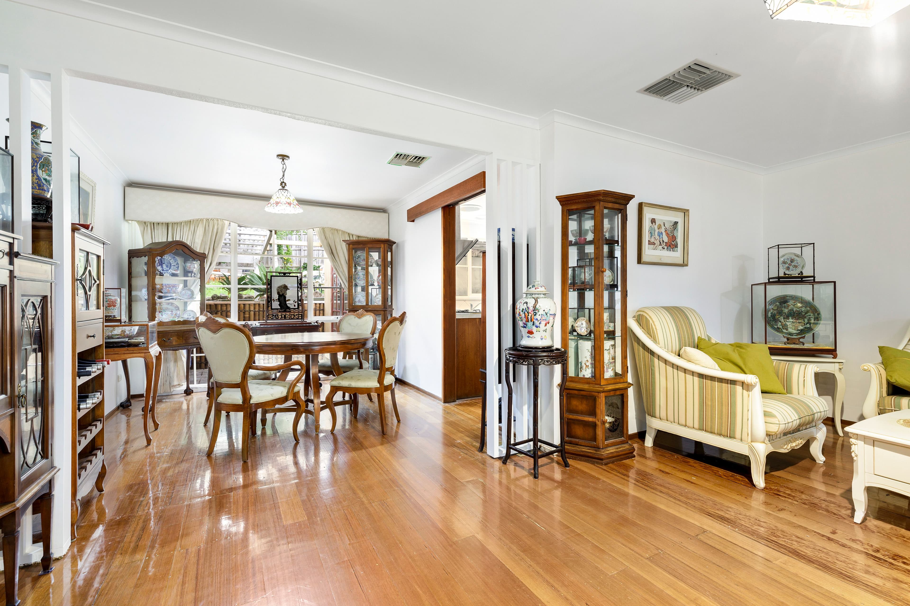 4 Valepark Drive, Donvale VIC 3111, Donvale - Thumbnail 3