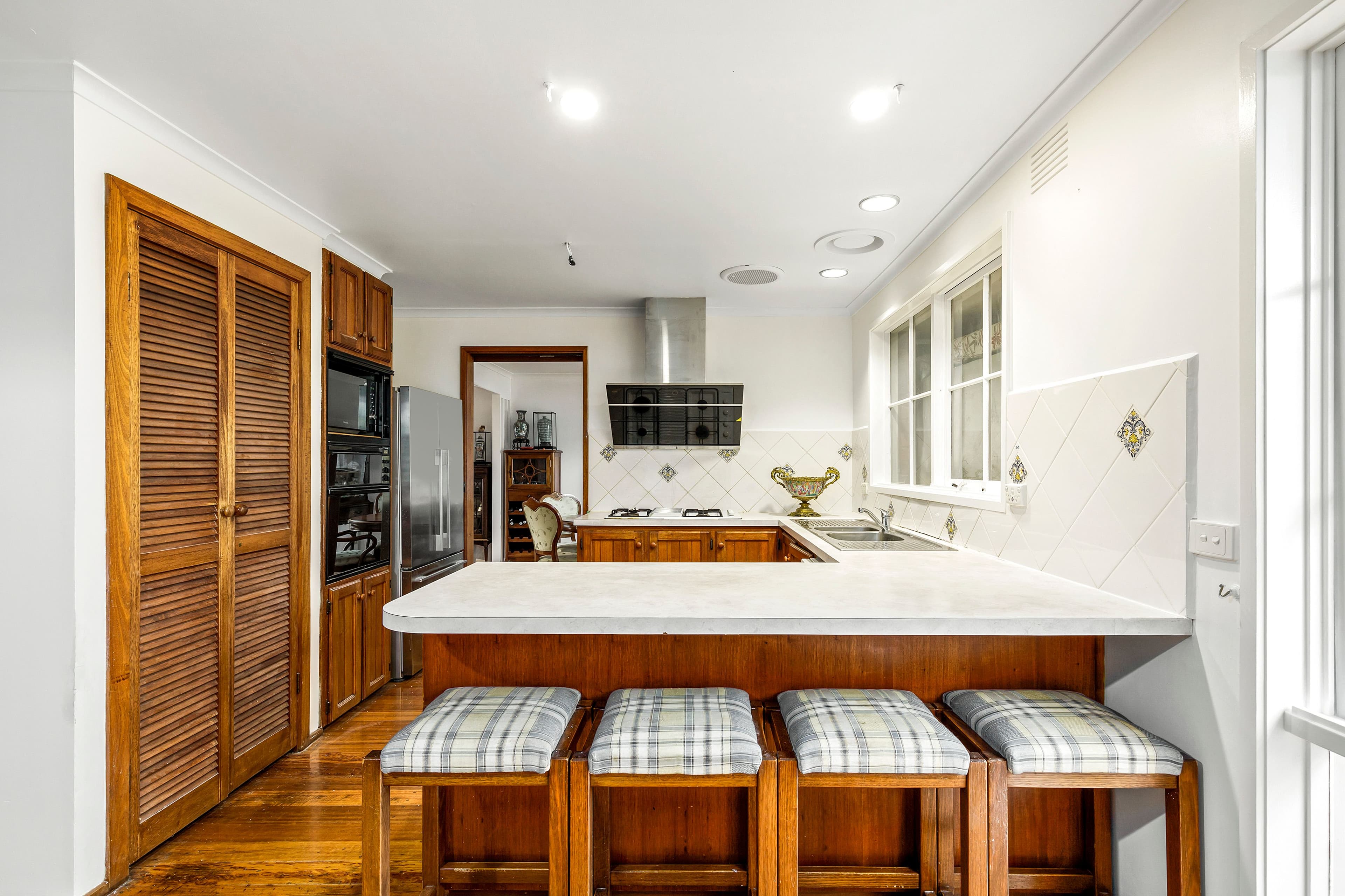 4 Valepark Drive, Donvale VIC 3111, Donvale - Thumbnail 5