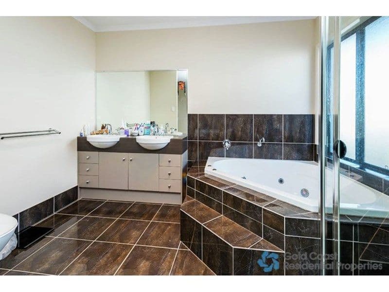 15 Summerlea Crescent, Ormeau QLD 4208, Ormeau - Thumbnail 2