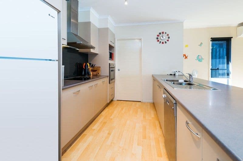 15 Summerlea Crescent, Ormeau QLD 4208, Ormeau - Thumbnail 4