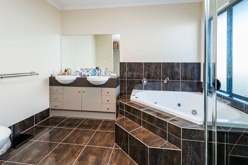 15 Summerlea Crescent, Ormeau QLD 4208, Ormeau - Thumbnail 7
